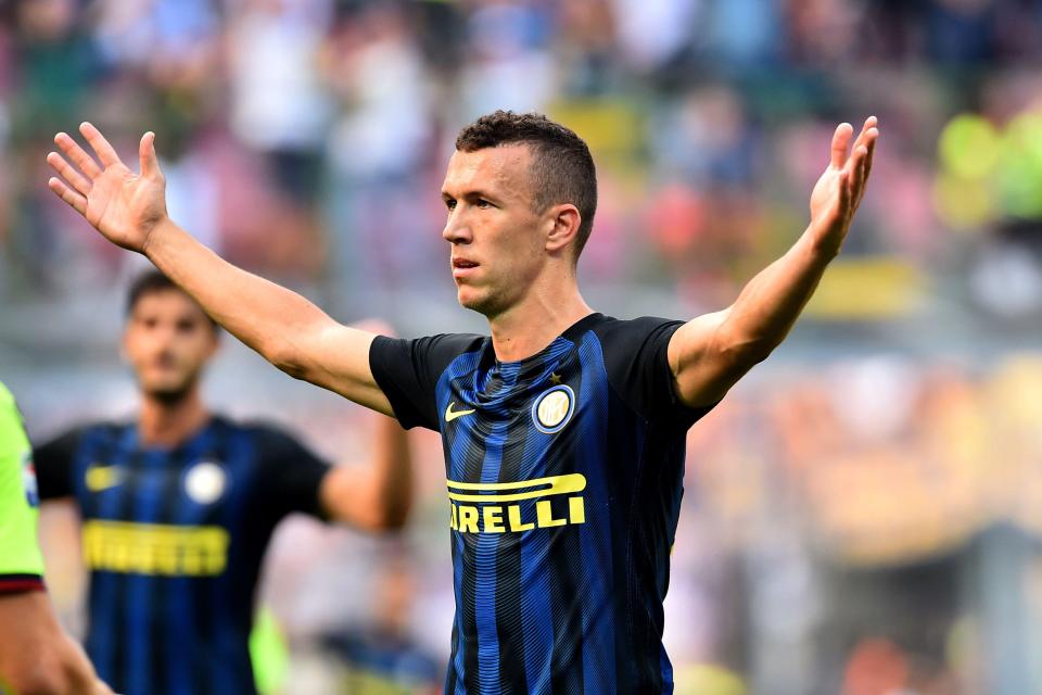 Inter Siap Pertahankan Perisic